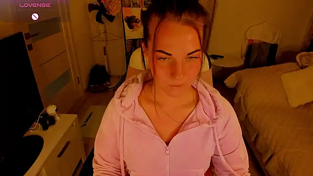 masha19981 online show from 10-13-25, 06:53