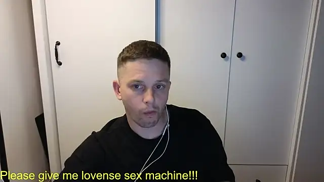 BigL0ve online show from 05-20-26, 02:58