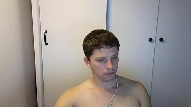 BigL0ve online show from 11-18-25, 01:58