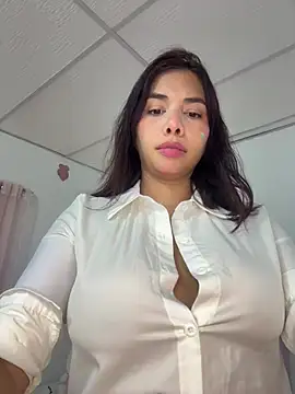 LucyMartelli online show from 04-28-26, 01:04