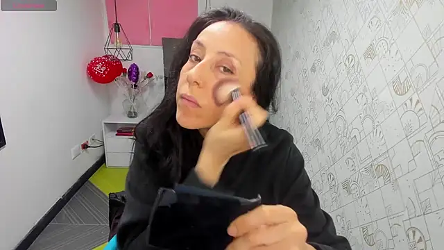 Abrillee1 online show from 03-11-25, 11:44