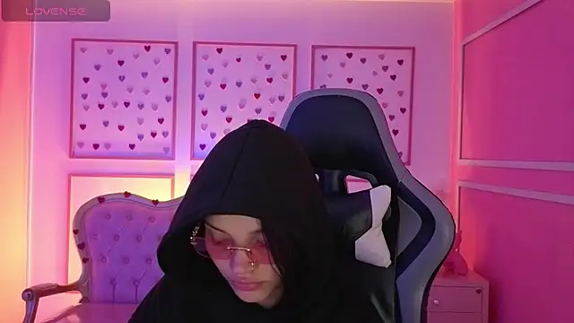 ailen t online show from 09-26-25, 02:29