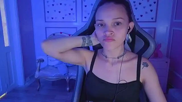 ailen t online show from 09-09-25, 02:43