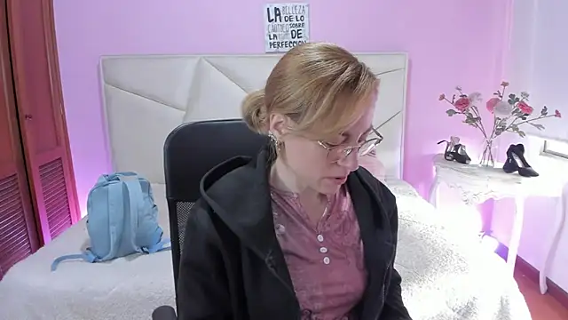 Snapshot of SammySanders chatting on 07-22-26, 12:07 SammySanders online show from 07-22-26, 12:07