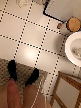 dingdongjonny online show from 10-31-25, 05:37