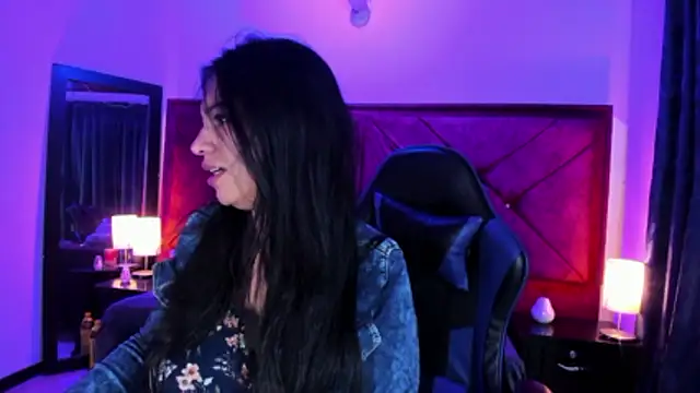 Julietacollins06 online show from 06-20-26, 03:39