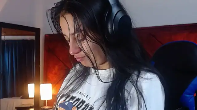 Julietacollins06 online show from 03-19-26, 01:44