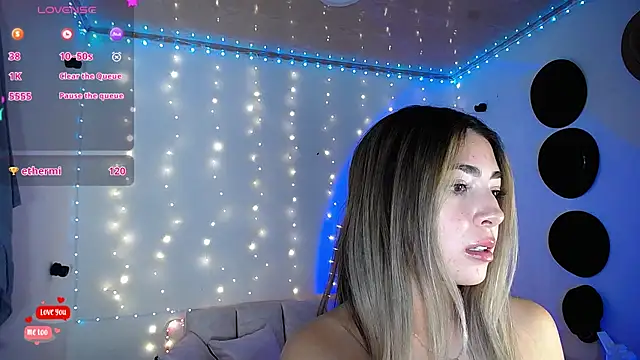 Snapshot of channel_blonde_a chatting on 03-05-25, 10:10 channel blonde a online show from 03-05-25, 10:10