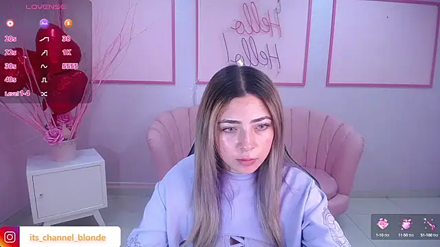 Snapshot of channel_blonde_a chatting on 02-11-25, 04:35 channel blonde a online show from 02-11-25, 04:35