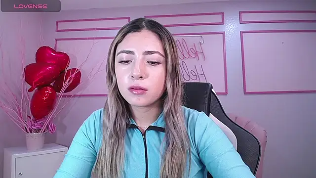 Snapshot of channel_blonde_a chatting on 02-26-25, 04:38 channel blonde a online show from 02-26-25, 04:38