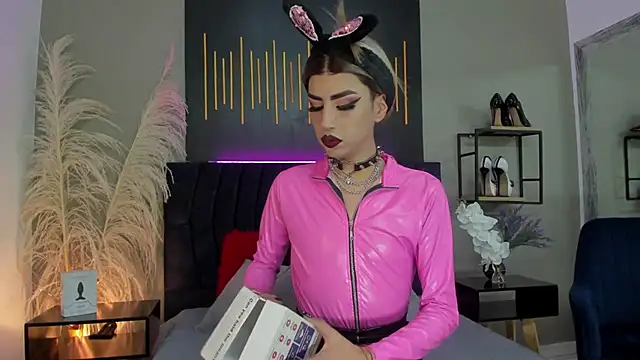 BrianaSchafer online show from 02-17-25, 04:39