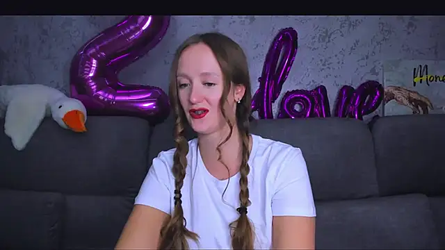 Snapshot of DreameSoul chatting on 03-02-25, 03:52 DreameSoul online show from 03-02-25, 03:52