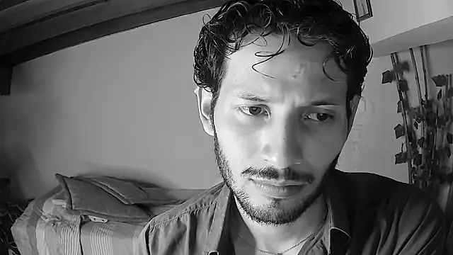 Nicholasrodrii online show from 06-17-26, 12:00