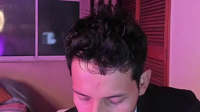 Nicholasrodrii online show from 02-06-26, 11:34