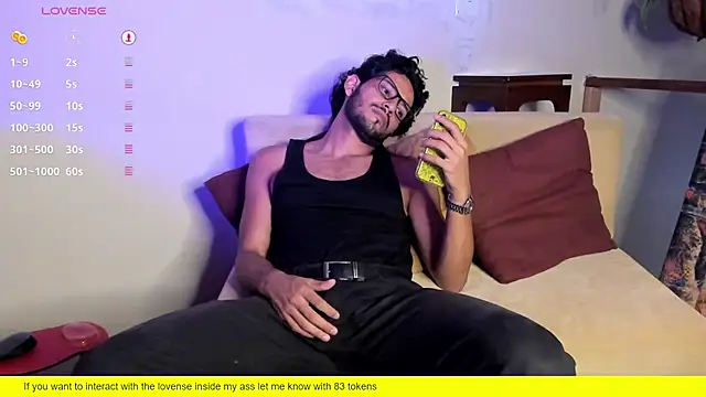 Snapshot of Nicholasrodrii chatting on 02-08-25, 01:33 Nicholasrodrii online show from 02-08-25, 01:33