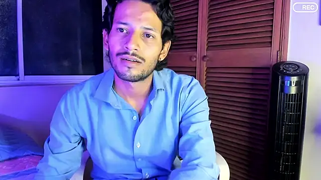 Snapshot of Nicholasrodrii chatting on 09-21-25, 12:27 Nicholasrodrii online show from 09-21-25, 12:27