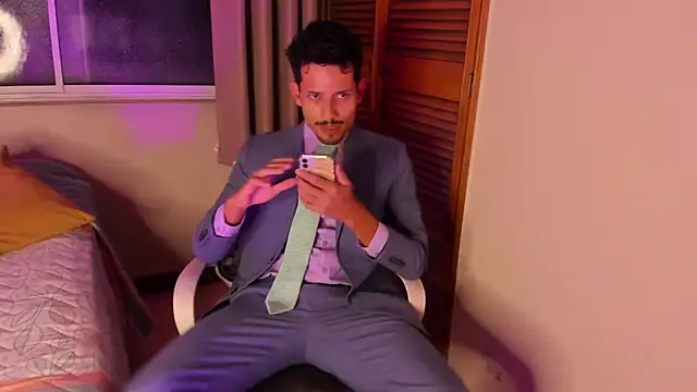 Nicholasrodrii online show from 02-10-26, 12:09