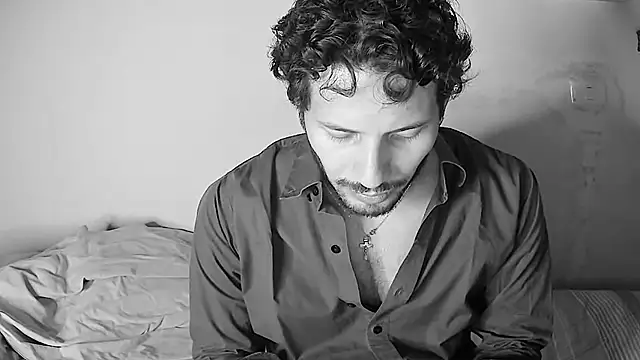 Nicholasrodrii online show from 06-14-26, 10:55