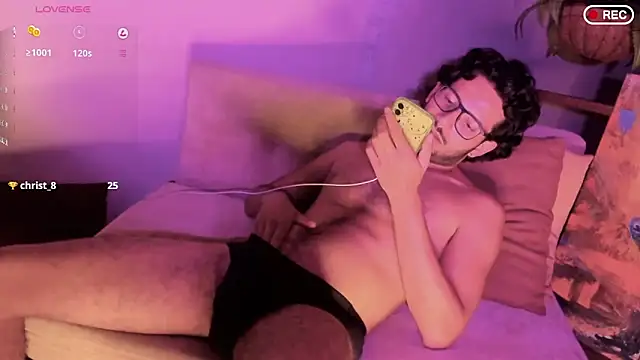 Snapshot of Nicholasrodrii chatting on 03-22-25, 05:06 Nicholasrodrii online show from 03-22-25, 05:06