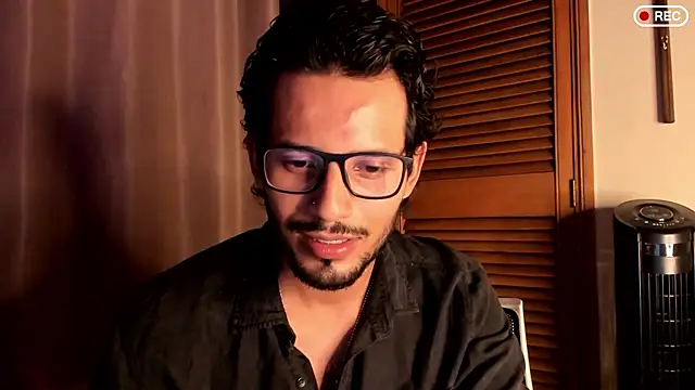 Snapshot of Nicholasrodrii chatting on 09-08-25, 11:37 Nicholasrodrii online show from 09-08-25, 11:37