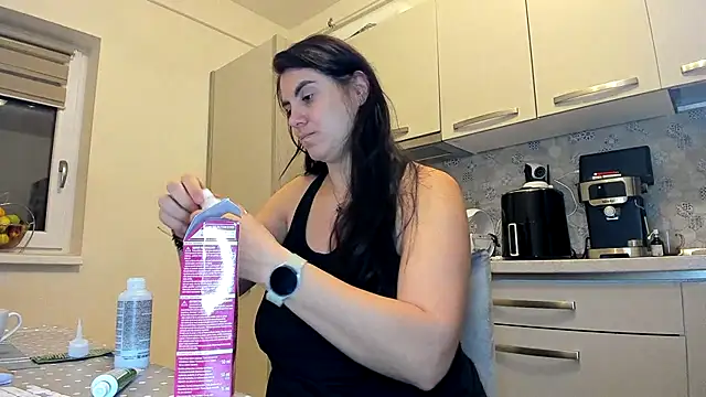 Snapshot of cuplu29 chatting on 10-12-25, 12:01 cuplu29 online show from 10-12-25, 12:01