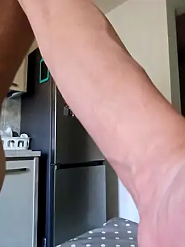 Snapshot of cuplu29 chatting on 09-19-25, 09:57 cuplu29 online show from 09-19-25, 09:57