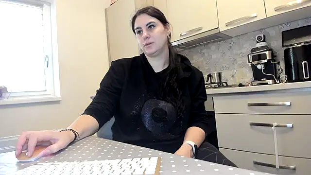 Snapshot of cuplu29 chatting on 02-04-26, 09:04 cuplu29 online show from 02-04-26, 09:04