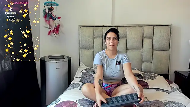 brianaGuzman online show from 06-28-26, 04:46