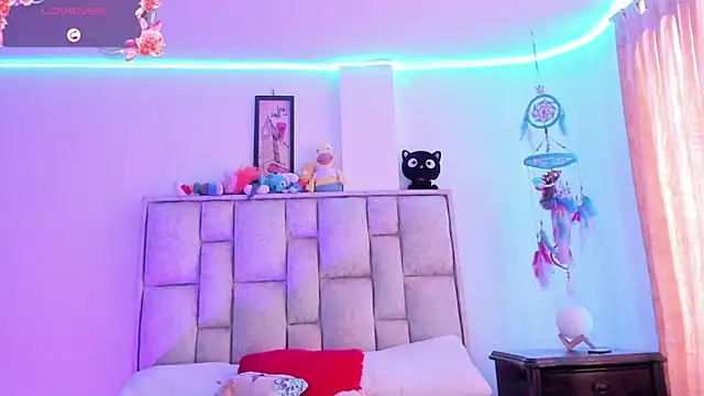 brianaGuzman online show from 10-12-25, 05:14