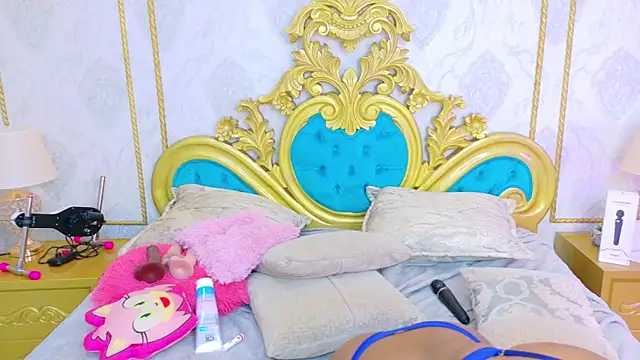 Snapshot of SalomeRestrepo chatting on 09-21-25, 04:39 SalomeRestrepo online show from 09-21-25, 04:39