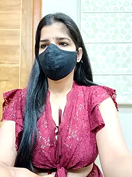 Snapshot of aaliya_bhattt chatting on 03-04-25, 05:00 aaliya bhattt online show from 03-04-25, 05:00