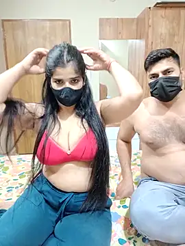 Snapshot of aaliya_bhattt chatting on 09-13-25, 03:56 aaliya bhattt online show from 09-13-25, 03:56