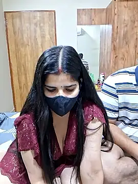 Snapshot of aaliya_bhattt chatting on 10-30-25, 04:15 aaliya bhattt online show from 10-30-25, 04:15