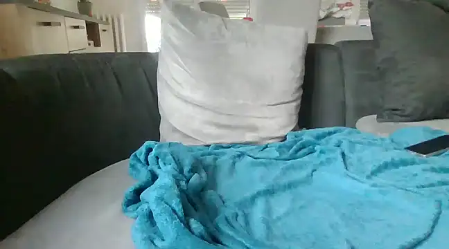 Snapshot of FablinoX chatting on 02-11-25, 08:58 FablinoX online show from 02-11-25, 08:58