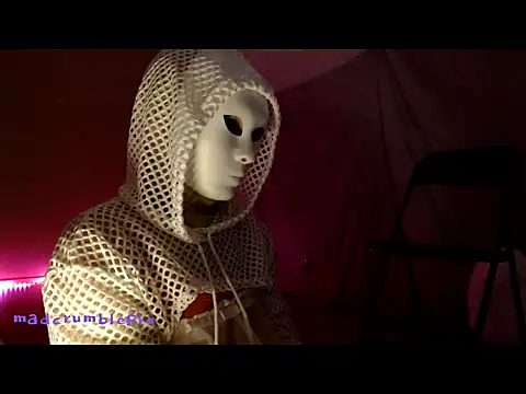madcrumblepie online show from 09-10-25, 04:28