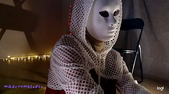 madcrumblepie online show from 01-04-25, 08:59