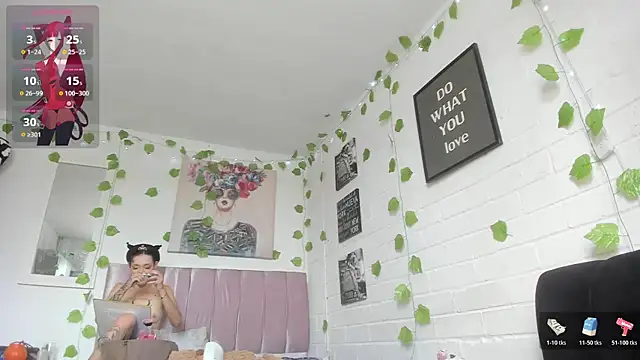 katt  black   online show from 11-12-25, 07:07