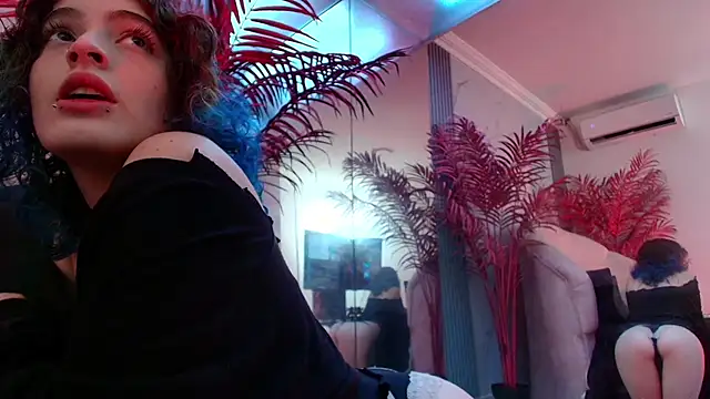 EvaHalsey online show from 12-01-25, 07:59