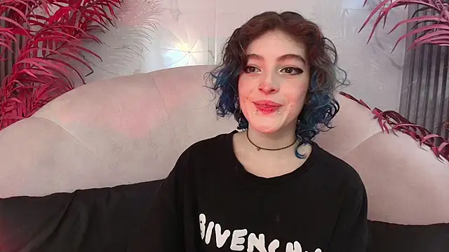 EvaHalsey online show from 10-27-25, 07:48