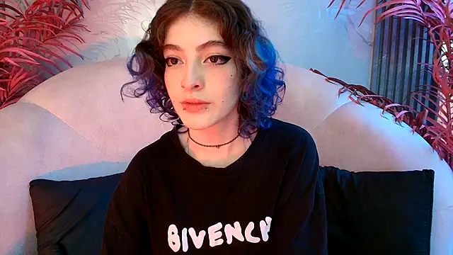 EvaHalsey online show from 10-20-25, 07:36