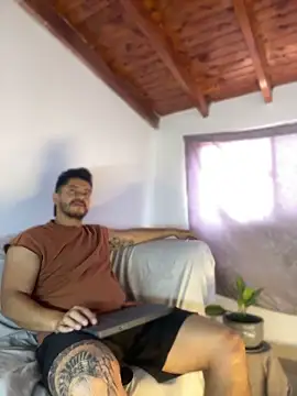AndresSmith   online show from 04-28-26, 04:33