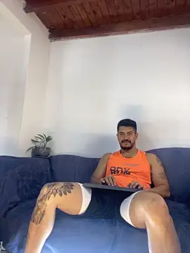 Snapshot of AndresSmith__ chatting on 02-06-26, 06:04 AndresSmith online show from 02-06-26, 06:04