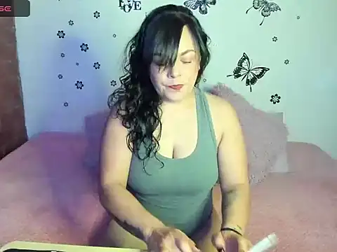 MIA BIANCCO online show from 12-14-24, 12:44