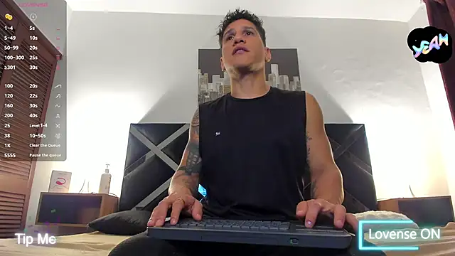 Snapshot of nakedfoam1 chatting on 04-03-26, 03:13 nakedfoam1 online show from 04-03-26, 03:13