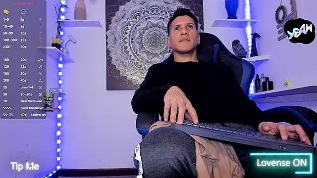 Snapshot of nakedfoam1 chatting on 03-28-26, 01:28 nakedfoam1 online show from 03-28-26, 01:28