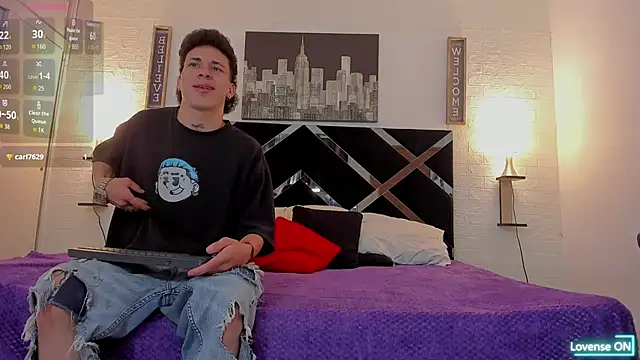 Snapshot of nakedfoam1 chatting on 09-18-25, 03:20 nakedfoam1 online show from 09-18-25, 03:20