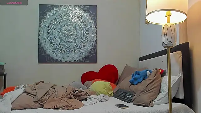 Snapshot of nakedfoam1 chatting on 11-08-25, 11:58 nakedfoam1 online show from 11-08-25, 11:58