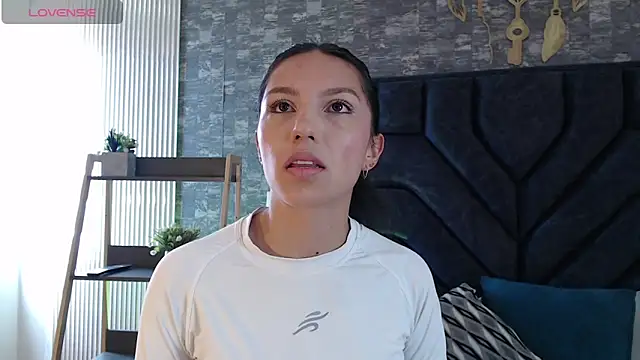 Bianca ks online show from 05-28-26, 01:17