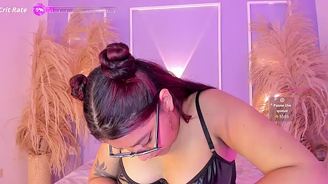 MeghanBurn online show from 09-19-25, 04:05