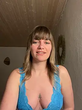 Snapshot of Milla__one chatting on 02-03-25, 07:52 Milla one online show from 02-03-25, 07:52